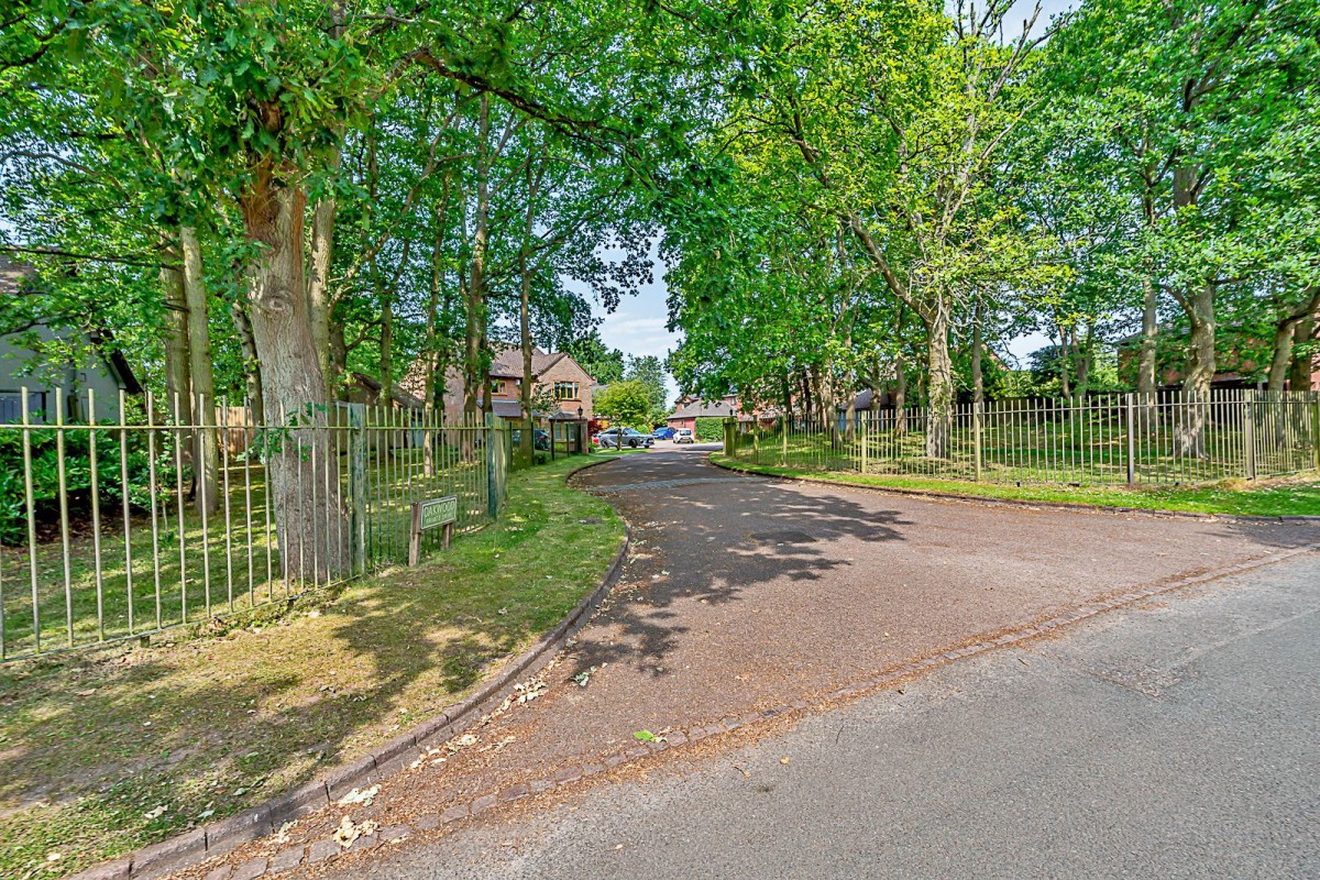 Images for Oakwood, Etching HIll, Rugeley, WS15 2YL