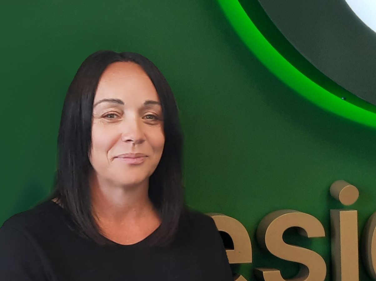 Nicky Wilmer, Sales Support